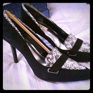 Vera Wang pumps size 8.5